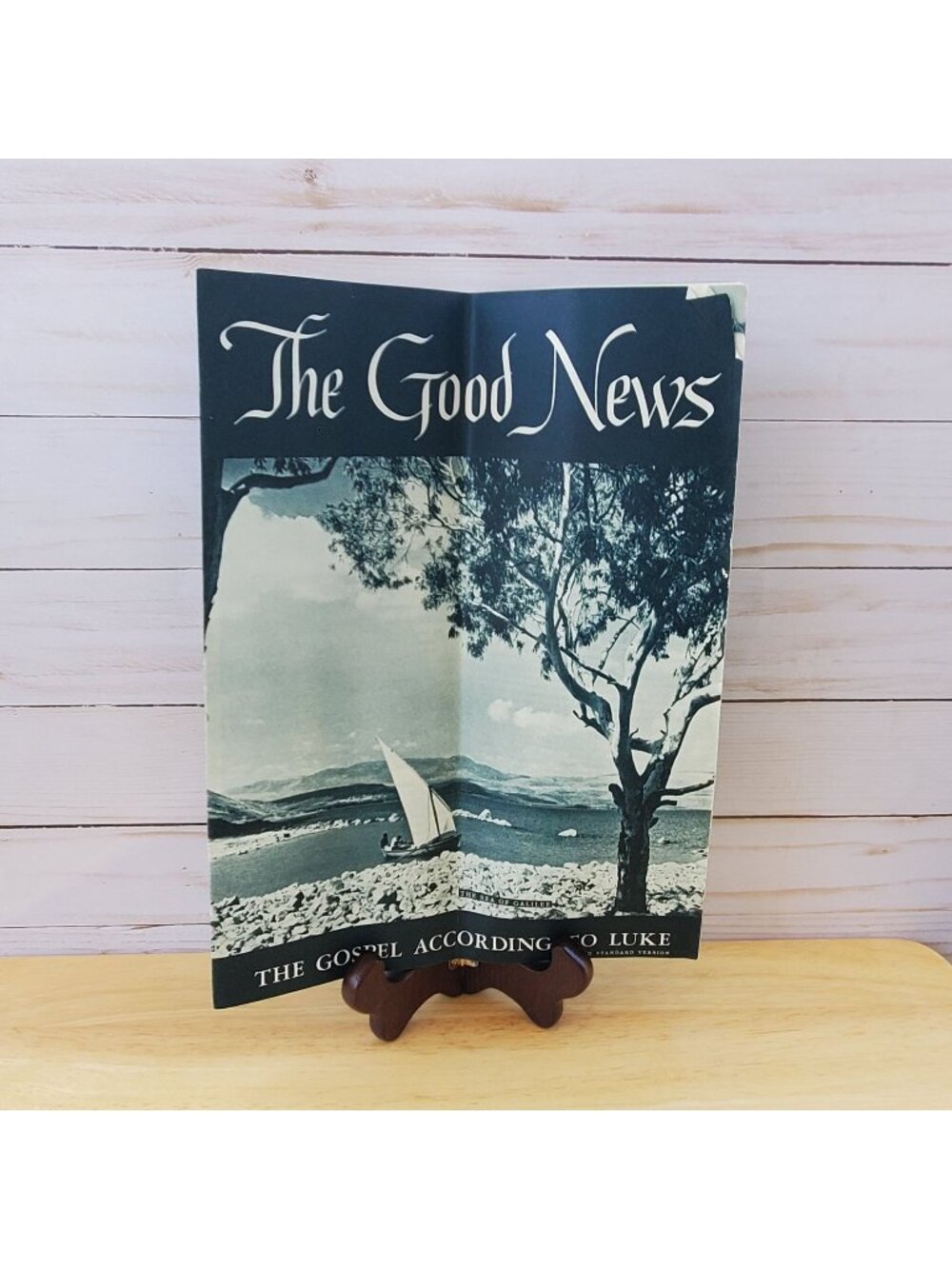 Vintage 1963 The Good News Gospel Of Luke booklet Sea Of Galilee Cover RSV